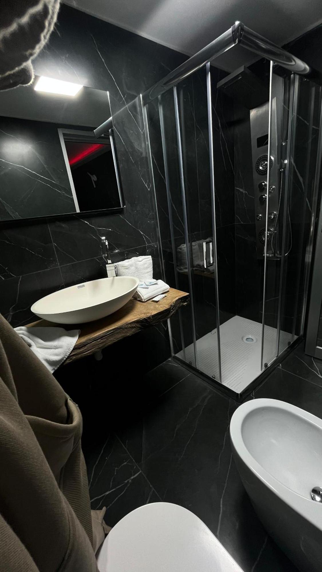 Hotel Glem Varcaturo Ngoại thất bức ảnh